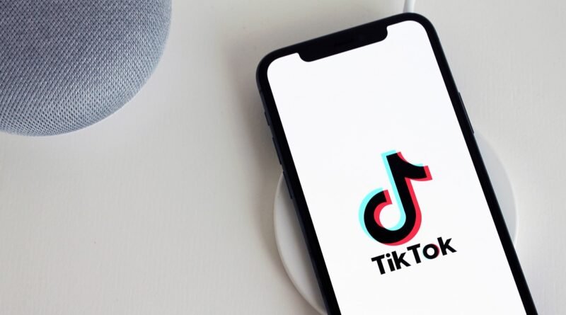 Buy TikTok Followers UK Buy TikTok Likes UK
